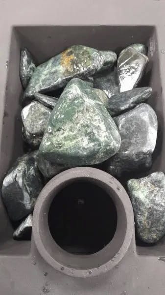 Камень для бани Нефрит шлифованный 10кг коробка